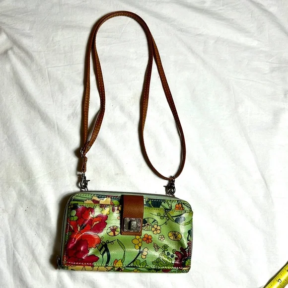 Final sale Sak roots women 2 in 1 bag. Crossbody wallet used